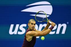 lol战绩查询-欧洲网球队爆冷法国网球队，阿尔卡拉斯高光表现的简单介绍