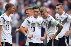 lol季中赛-韩国队横扫德国队，张继科统治全场