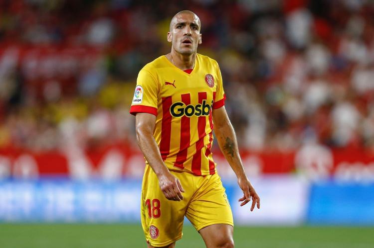 包含赫罗纳签下巴萨前锋，引发行业热议的词条